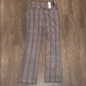 NY&Co Petite Signature Fit Plaid Pants